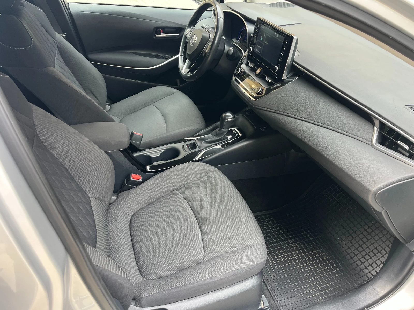 Toyota Corolla 1.8 CVT Executive Hybrid-  | Mobile.bg   11