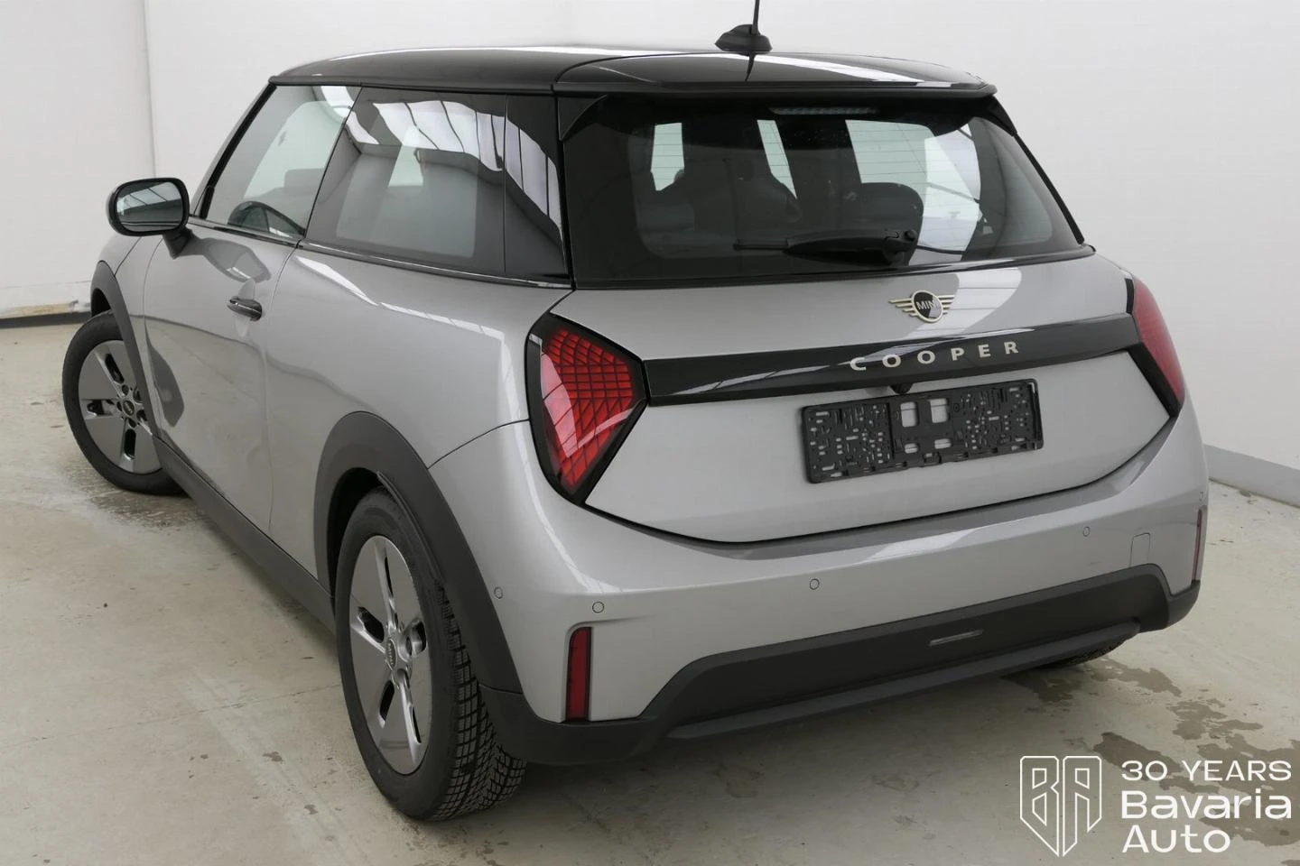 Mini Cooper C 1, 5 Steptronic Favoured Trim | Mobile.bg   2