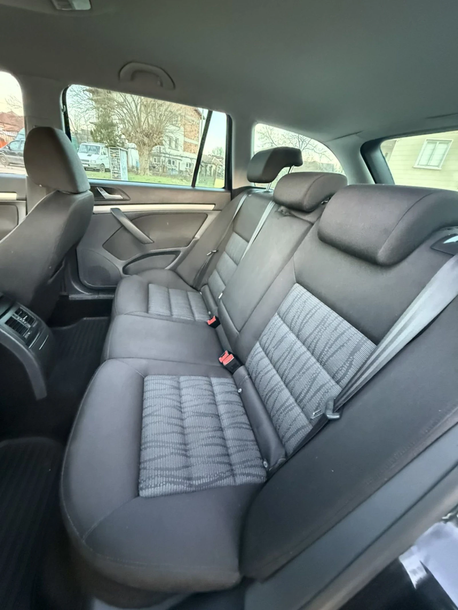 Skoda Octavia 1.6TDI - изображение 10