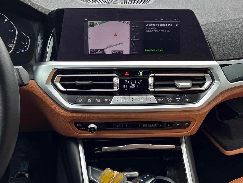 BMW 330 * 330i xDrive * CARFAX * БЕЗ ПЪРВОНАЧАЛНА ВНОСКА - изображение 9