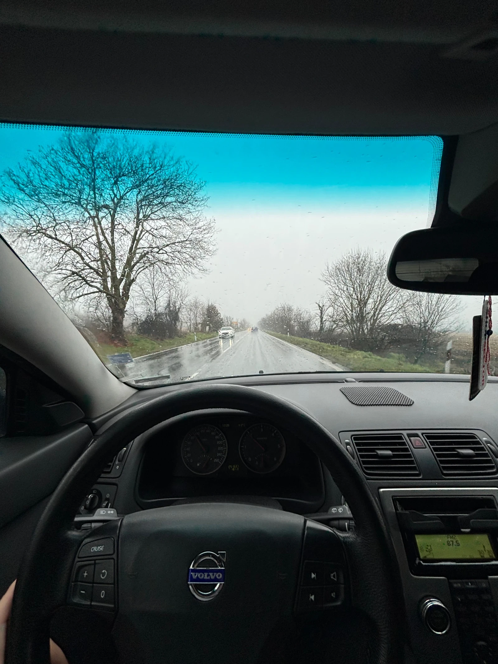 Volvo V50  - изображение 3