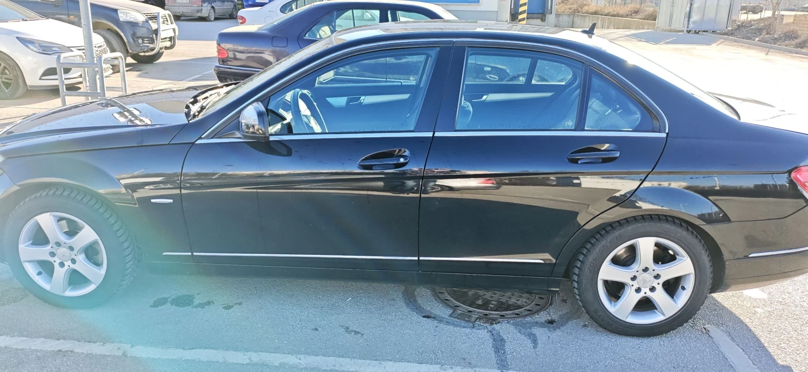 Mercedes-Benz C 200 1975, снимка 4 - Автомобили и джипове - 53747734