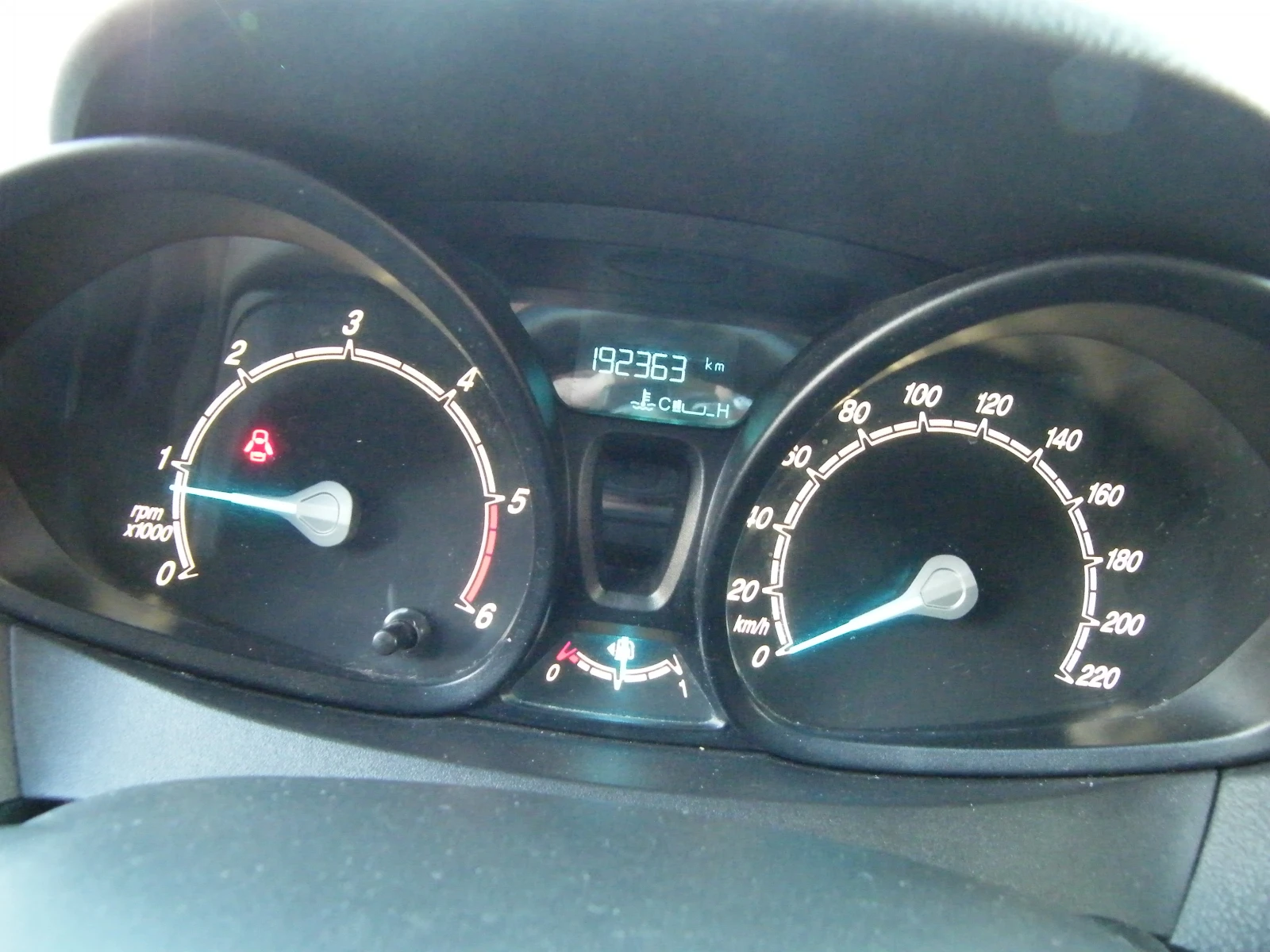 Ford Courier 1.5TDCI EURO 6D, снимка 9 - Автомобили и джипове - 53796789