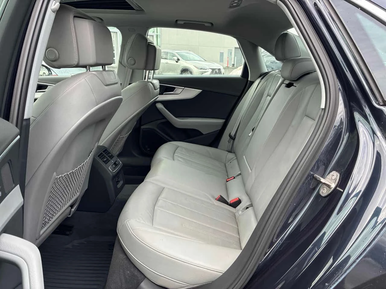 Audi A4 * Komfort * CARFAX * ЦЕНА ДО БГ, снимка 12 - Автомобили и джипове - 53915778