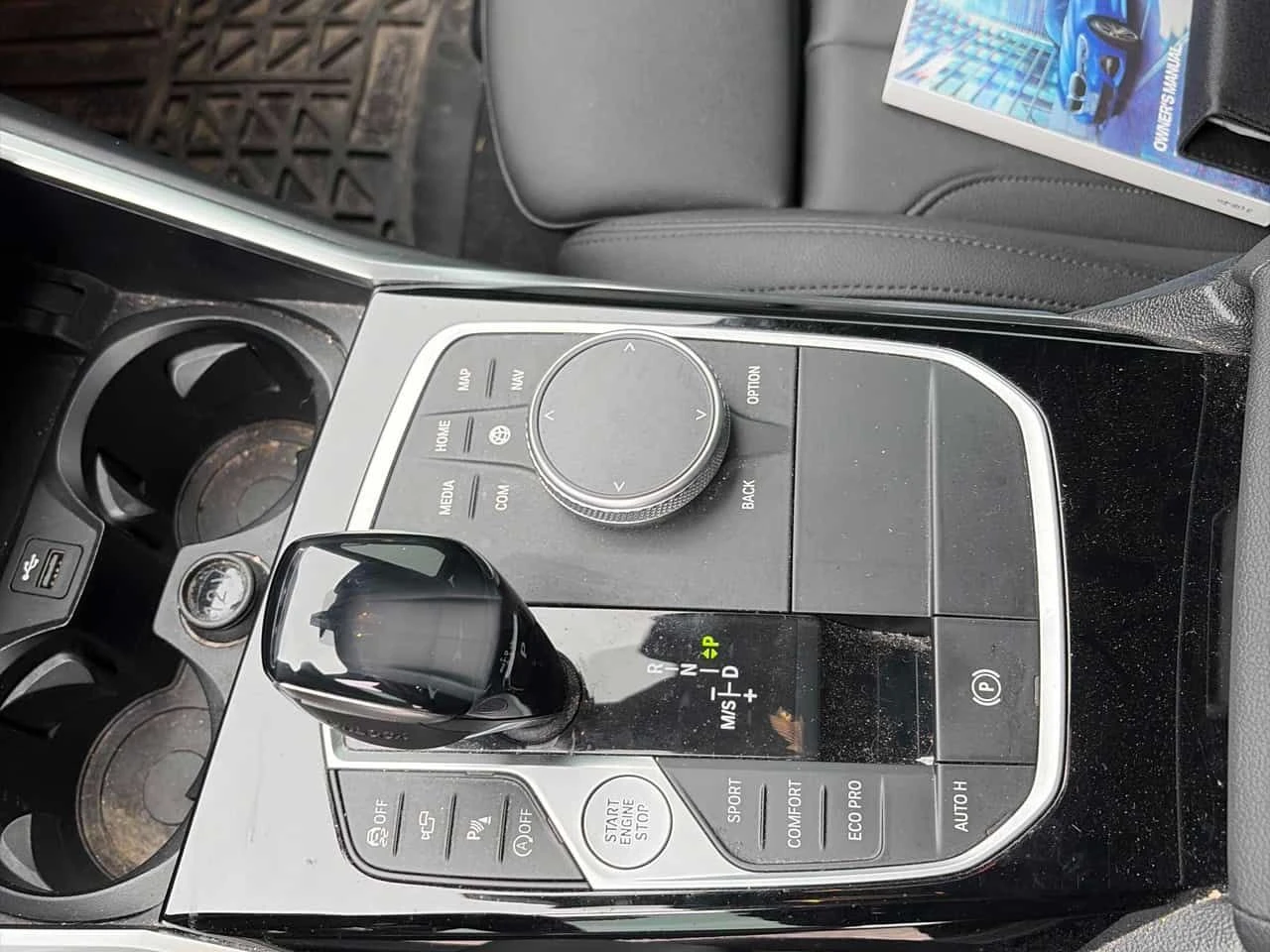 BMW 330 i xDrive/ШИБИДАХ/ВТОРИ ГУМИ И ДЖАНТИ, снимка 10 - Автомобили и джипове - 54057539