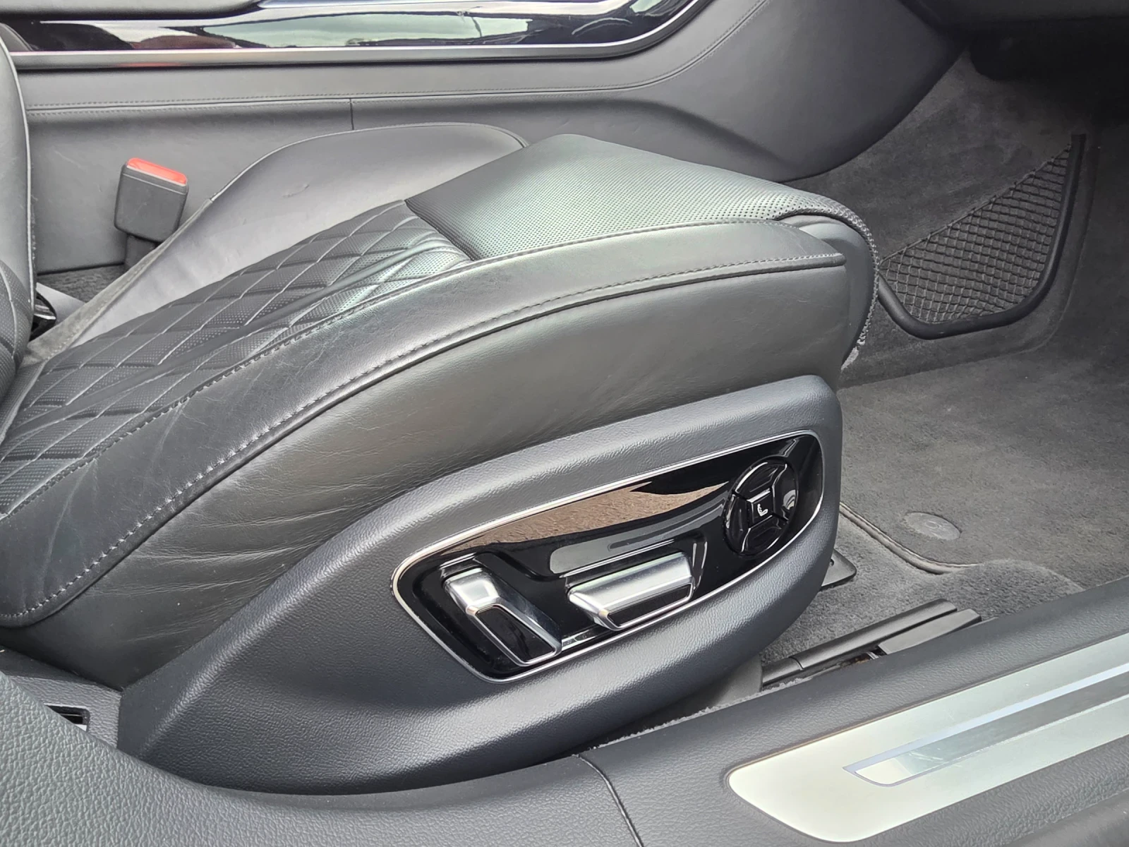 Audi A8 60TFSI / PLUG IN HYBRID / LASER , снимка 14 - Автомобили и джипове - 54239707