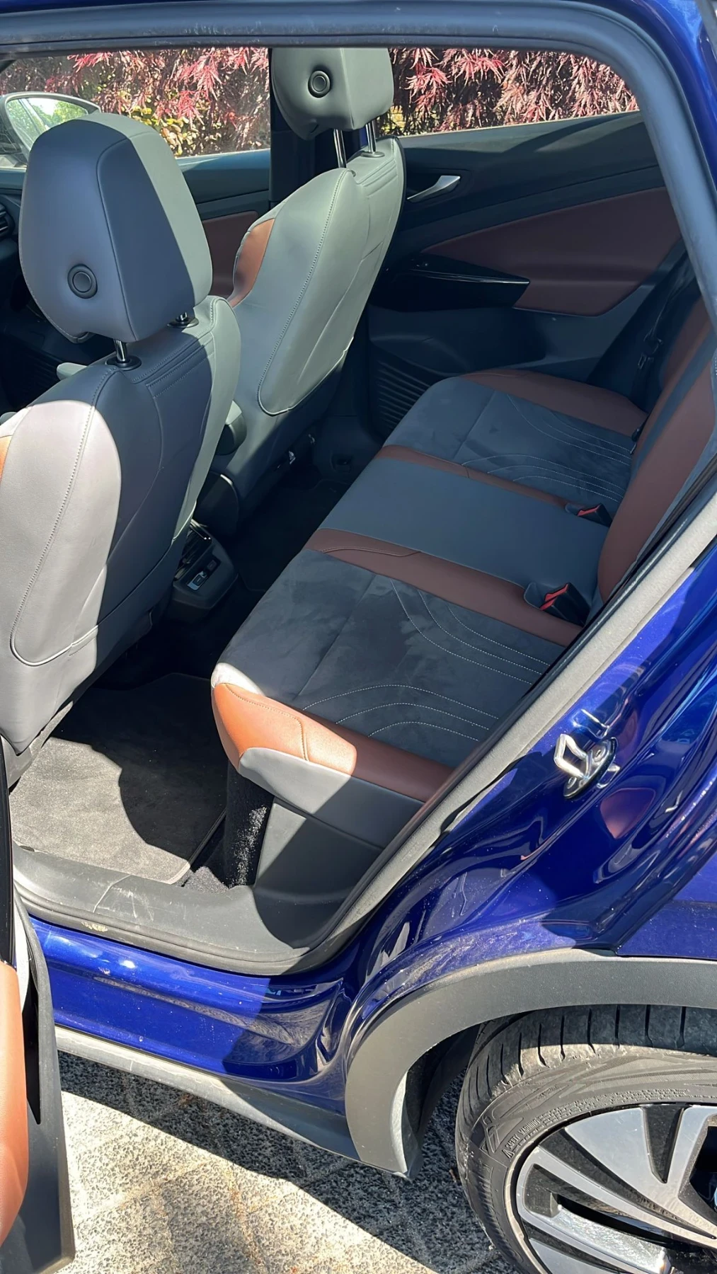 VW ID.4 82kw* 90%SOH* 1ST* Matrix* Панорама* FULL, снимка 8 - Автомобили и джипове - 54641593