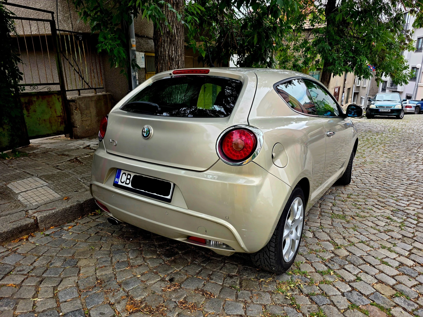 Alfa Romeo MiTo 1, 4 16V LPG, снимка 5 - Автомобили и джипове - 54910616