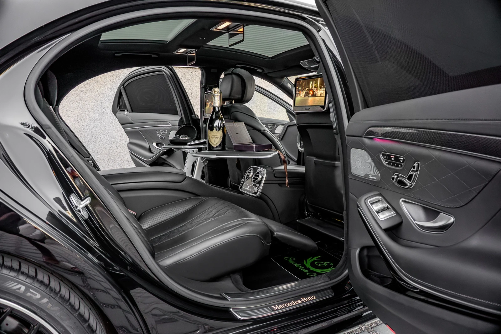 Mercedes-Benz S 500 4MATIC* LONG* AMG* DIPLOMAT* BUSINESS CLASS* 3XTV*, снимка 12 - Автомобили и джипове - 55596545