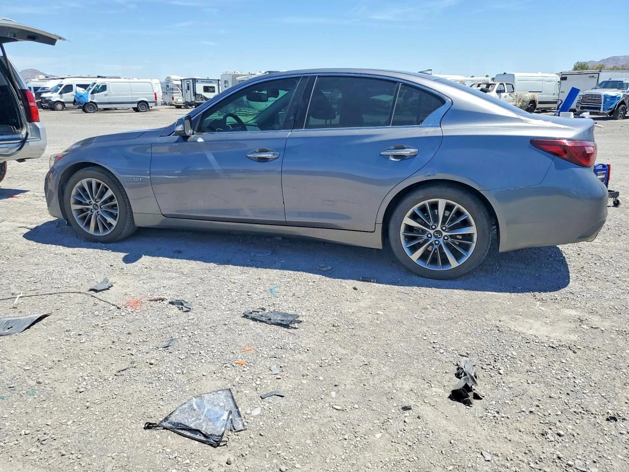 Infiniti Q50 3.0l 3.0T Luxe, снимка 2 - Автомобили и джипове - 56025463