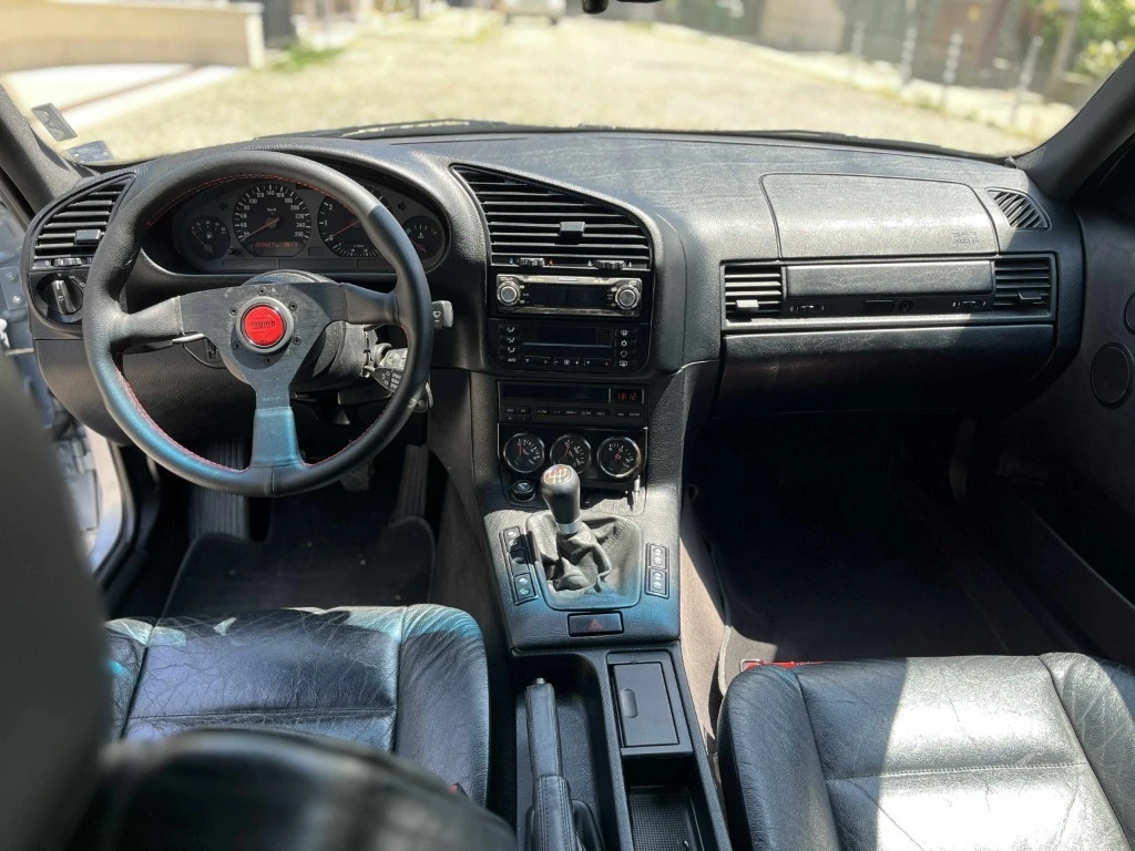 BMW 320 ///M50B30 ITB, снимка 9 - Автомобили и джипове - 56300873