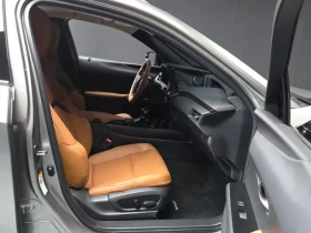 Lexus UX 250h 2WD, снимка 11