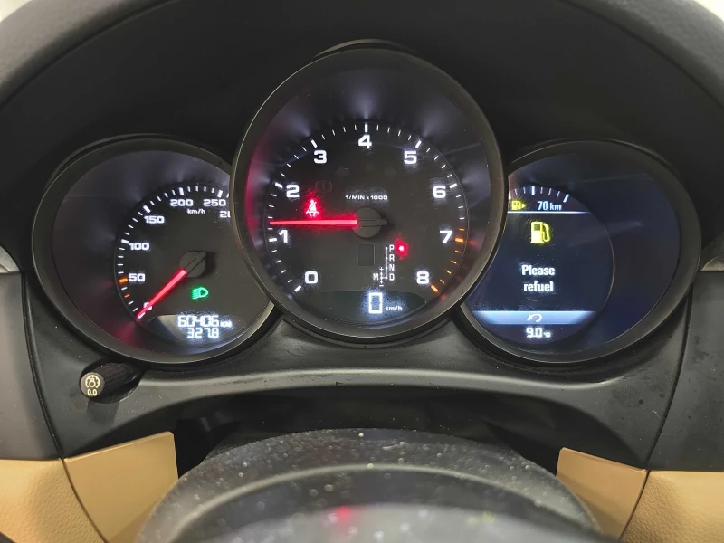 Porsche Macan * * CARFAX * * АВТО КРЕДИТ * * , снимка 10 - Автомобили и джипове - 52708014