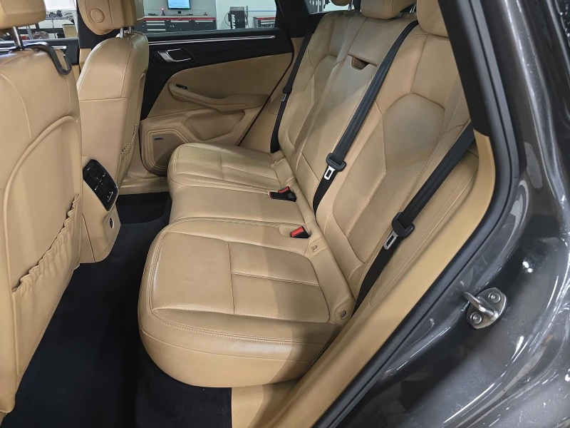Porsche Macan * * CARFAX * * АВТО КРЕДИТ * * , снимка 13 - Автомобили и джипове - 52708014