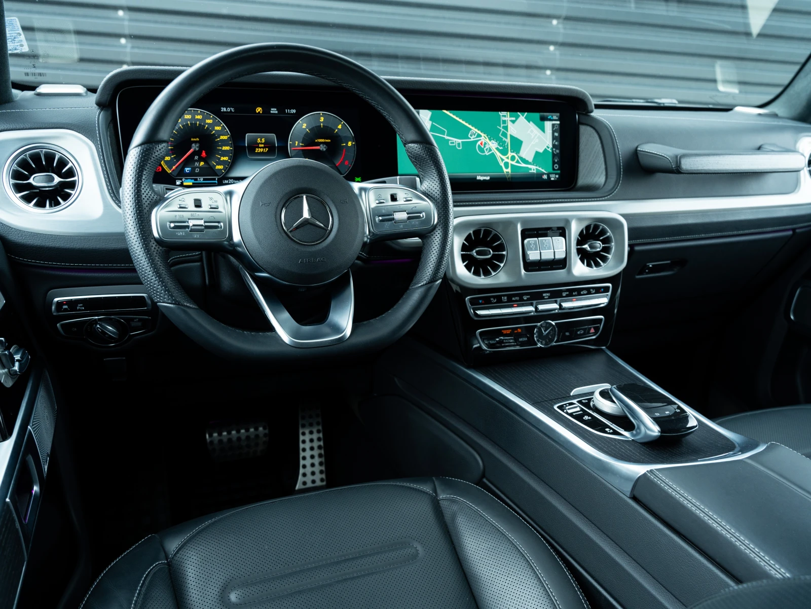 Mercedes-Benz G 400 d AMG Line - изображение 7