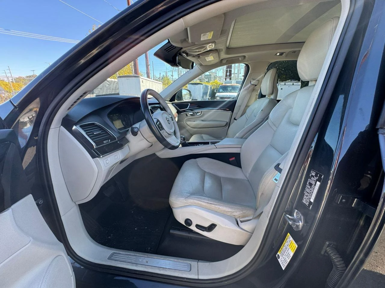 Volvo Xc90 T6 * AWD * MOMENTUM * PANO* VIRTUAL* 360* 7-Местен - изображение 5