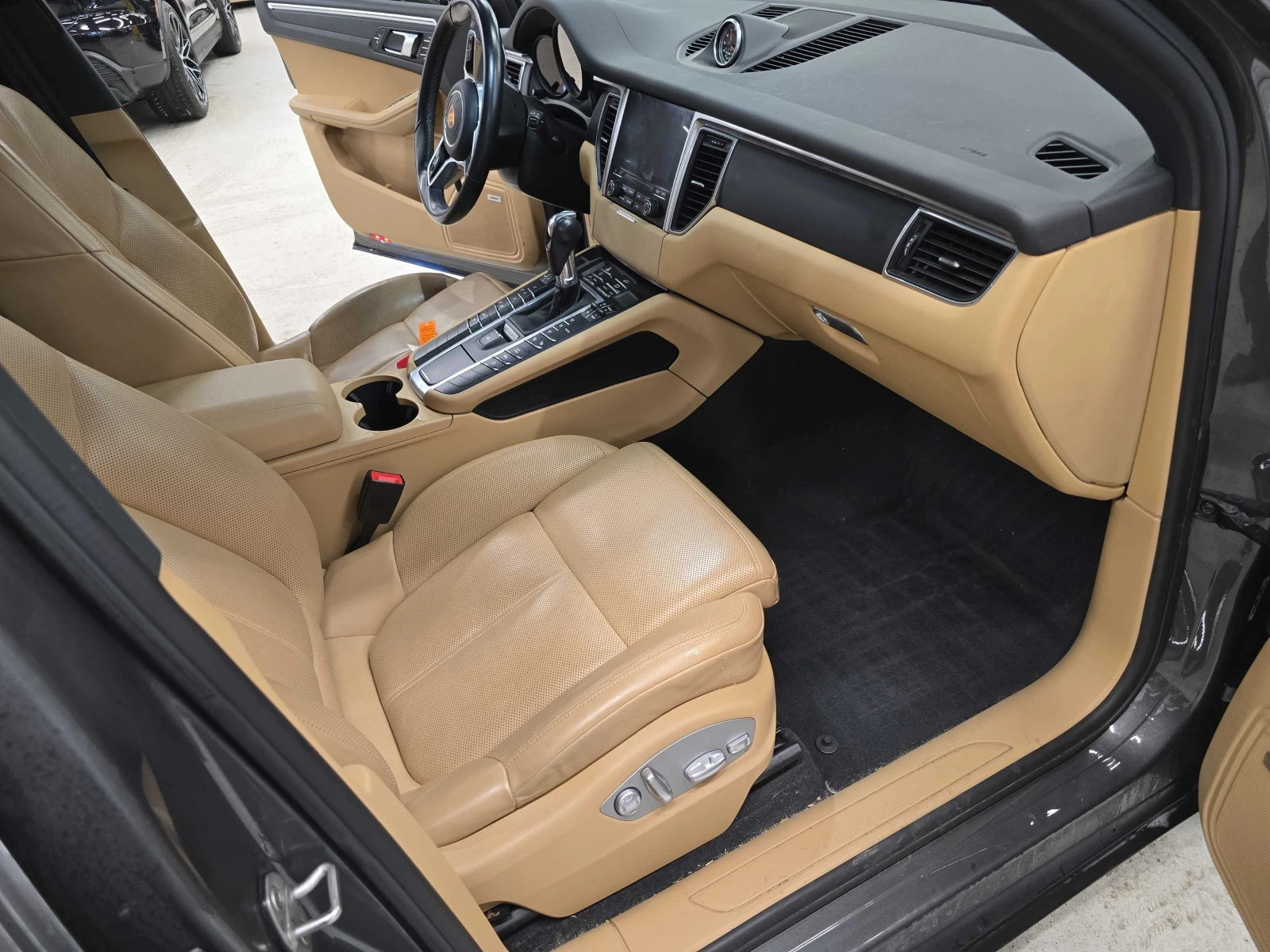 Porsche Macan * * CARFAX * *   * *  | Mobile.bg   12