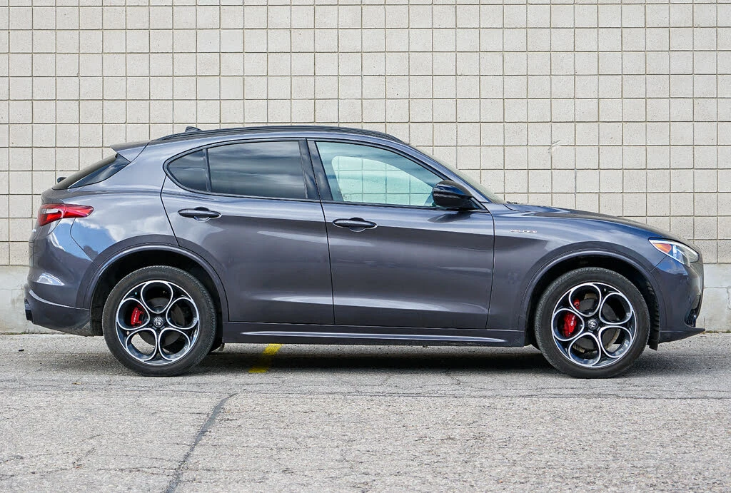 Alfa Romeo Stelvio, снимка 2 - Автомобили и джипове - 53829232