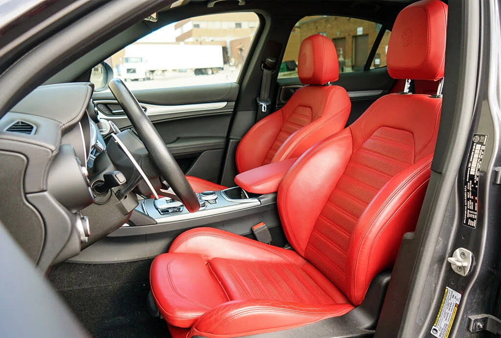 Alfa Romeo Stelvio, снимка 6 - Автомобили и джипове - 53829232