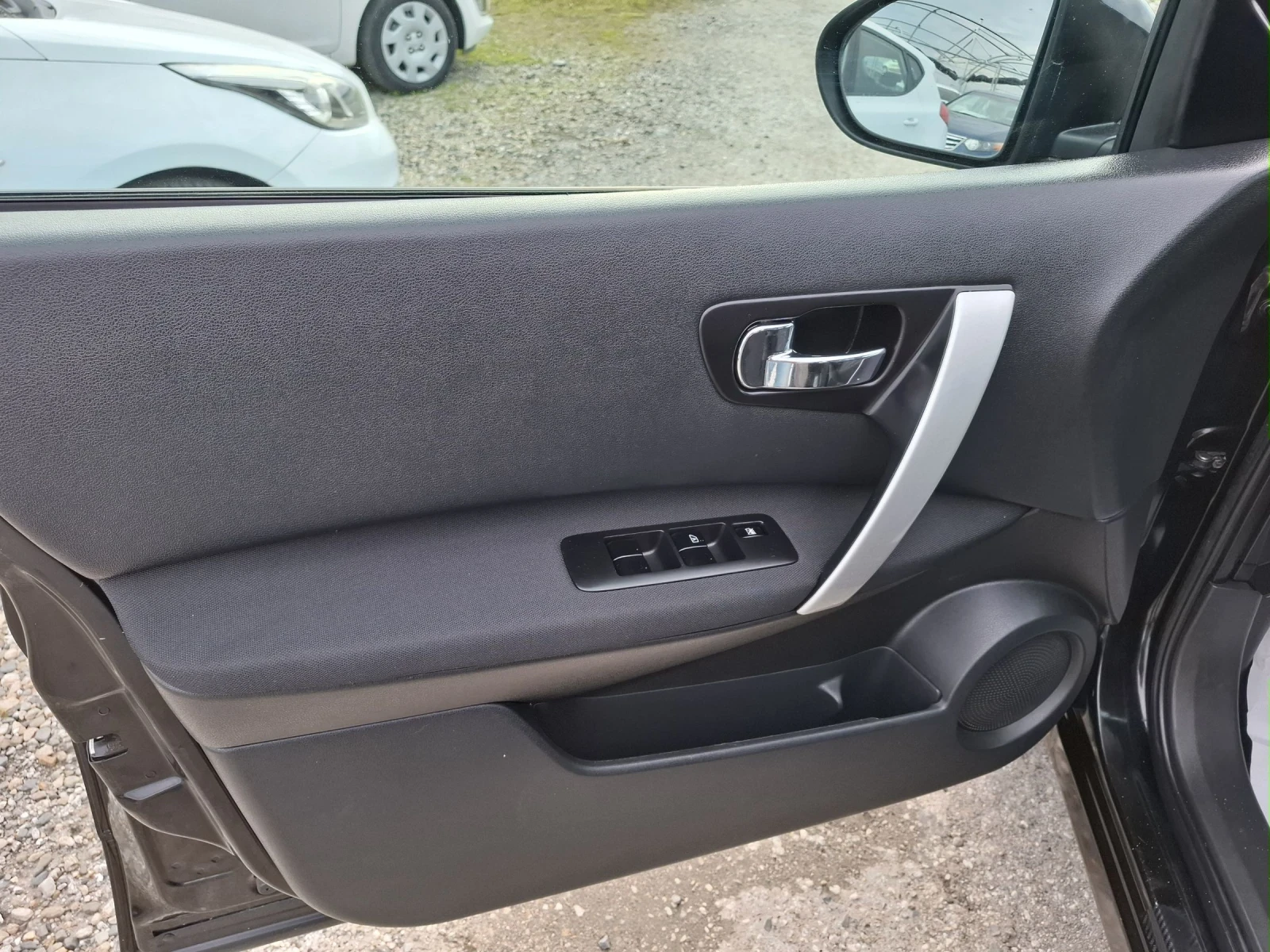 Nissan Qashqai 2.0 DCI 4X4 | Mobile.bg � ����������� 8