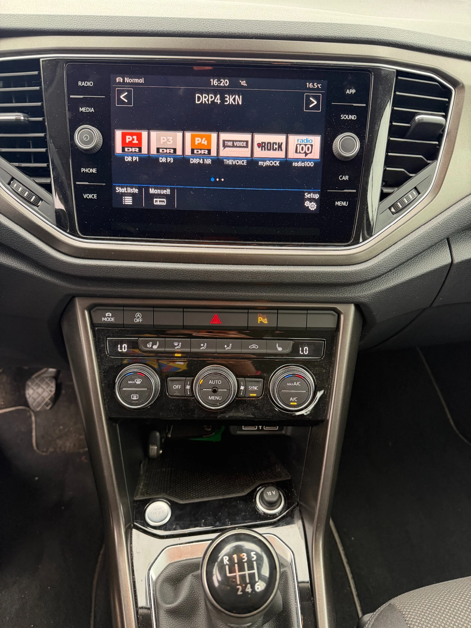 VW T-Roc 1.6TDI NAVI/KAMERA EURO 6, снимка 12 - Автомобили и джипове - 55407248