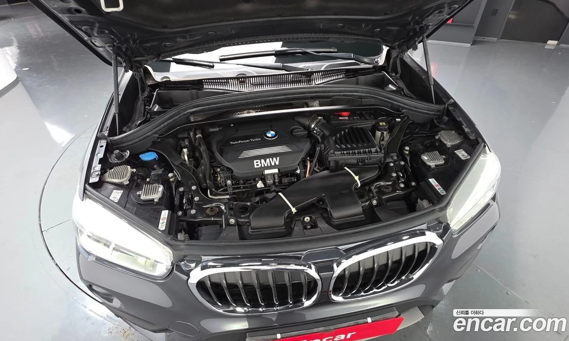 BMW X1 xDrive 18d, снимка 6 - Автомобили и джипове - 55668974