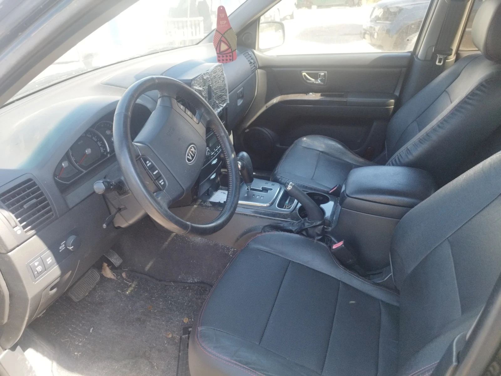 Kia Sorento 2.5crdi, снимка 3 - Автомобили и джипове - 56132237