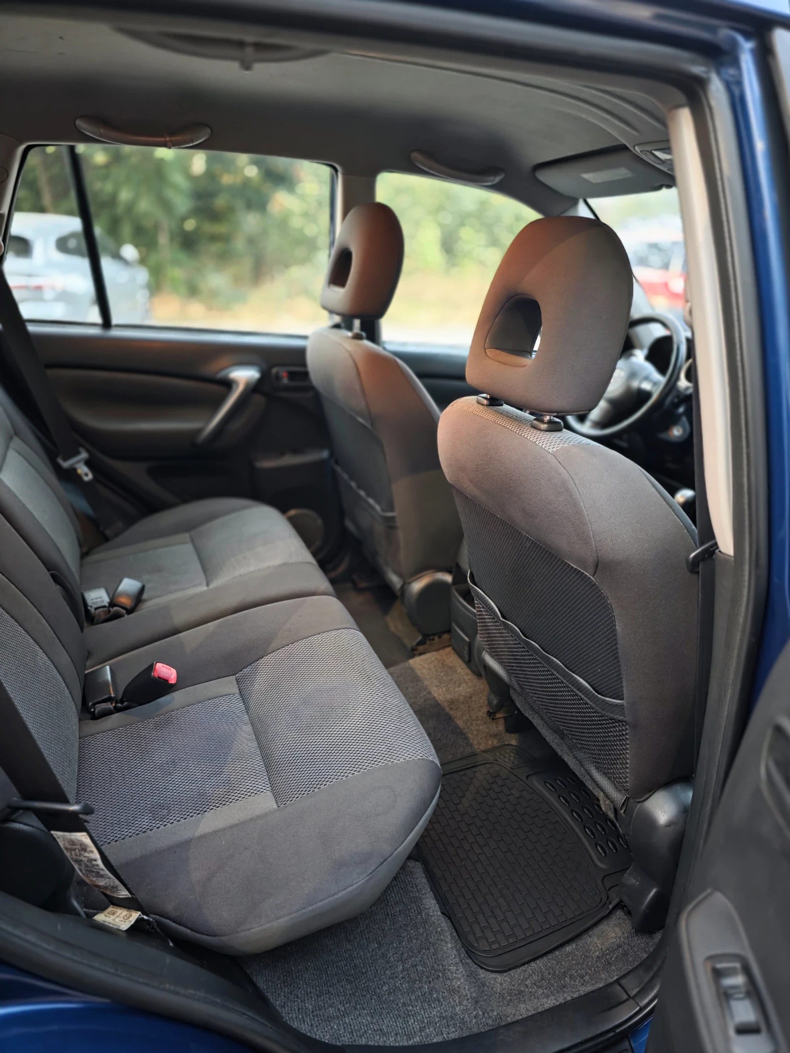 Toyota Rav4, снимка 14 - Автомобили и джипове - 56151219