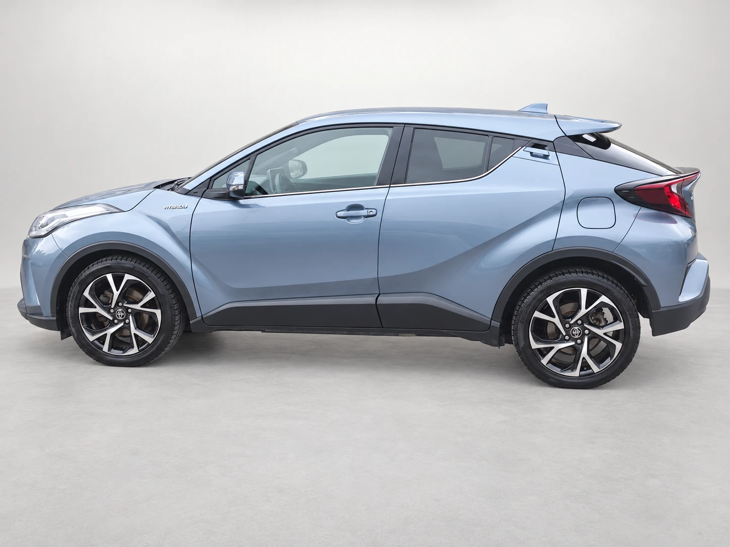 Toyota C-HR 1.8 Hybrid Club �������� | Mobile.bg � ����������� 8