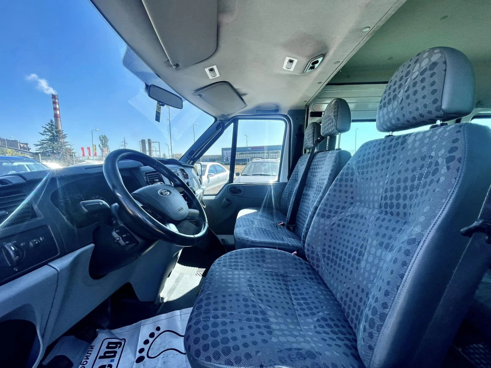 Ford Transit 2.2 С РАМПА ЗА ИНВАЛИДИ - изображение 9