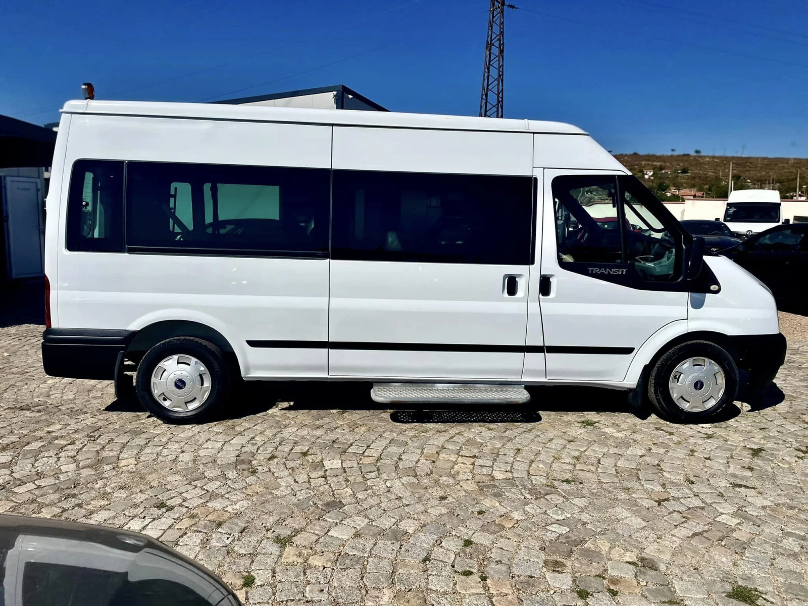 Ford Transit 2.2 С РАМПА ЗА ИНВАЛИДИ - изображение 6