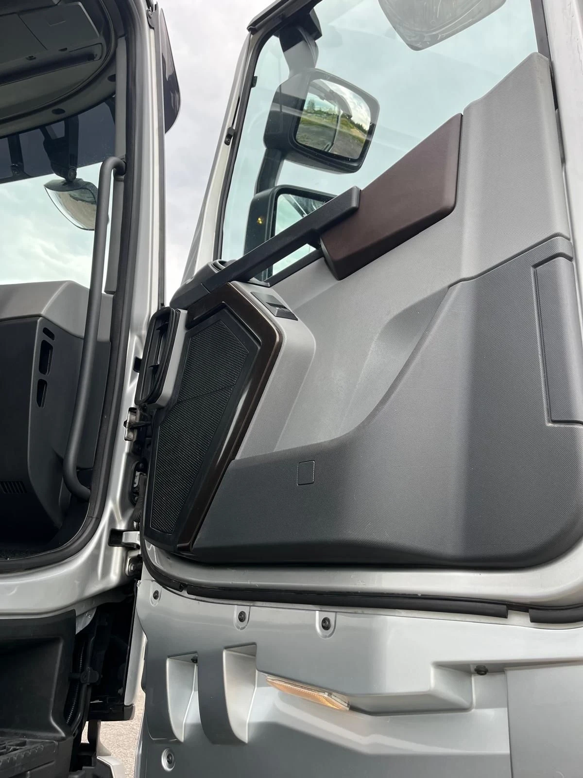 Renault T, снимка 6 - Камиони - 55817668