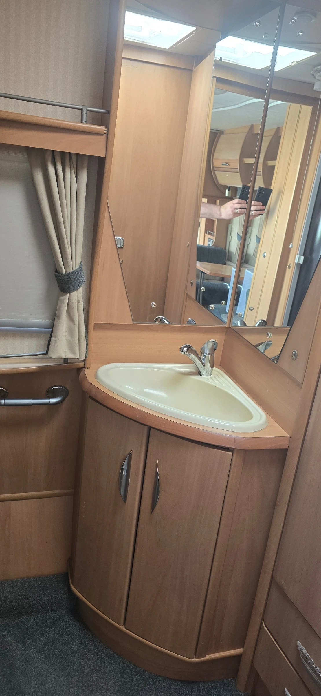 Каравана Swift CHALLENGER, снимка 6 - Каравани и кемпери - 54325742