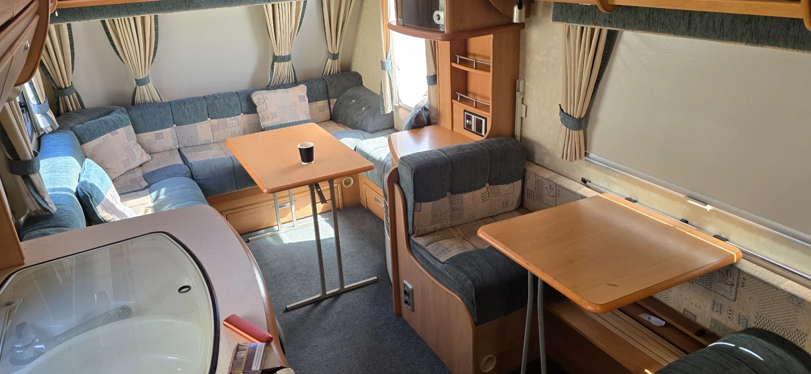 Каравана Swift CHALLENGER, снимка 16 - Каравани и кемпери - 54325742