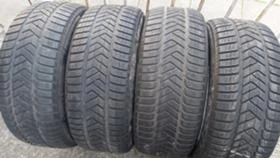 Гуми Зимни 245/40R18, снимка 1