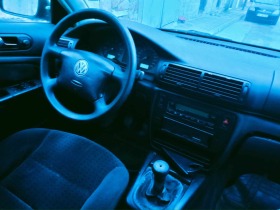 VW Passat, снимка 4 - Автомобили и джипове - 45490353