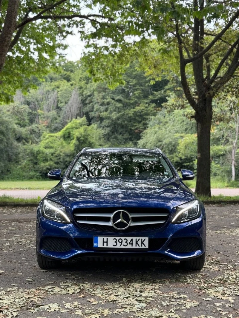 Mercedes-Benz C 220, снимка 1 - Автомобили и джипове - 46257505