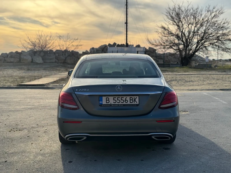 Mercedes-Benz E 220 Airmatic, Widescreen, Elegance , снимка 5 - Автомобили и джипове - 47381658