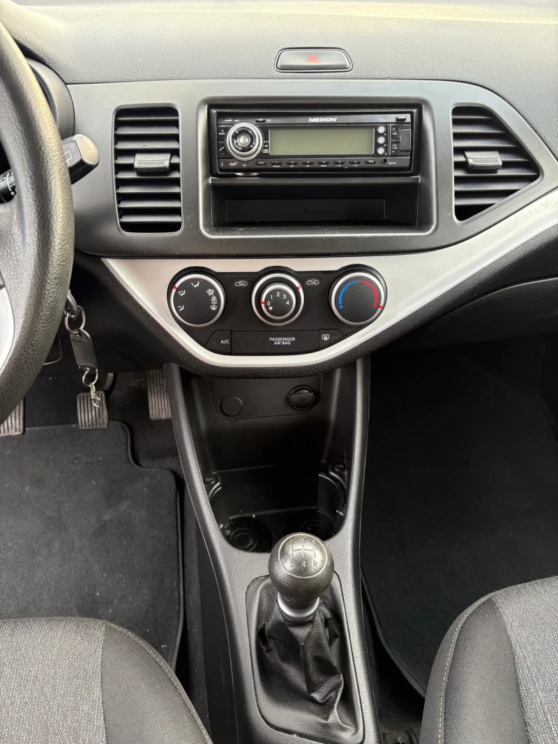 Kia Picanto 1.0i, снимка 9 - Автомобили и джипове - 48464380