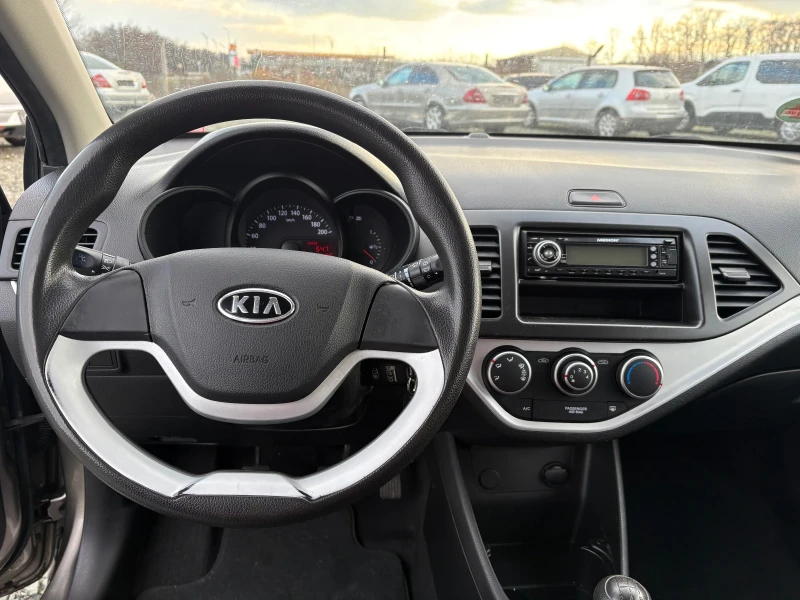 Kia Picanto 1.0i, снимка 8 - Автомобили и джипове - 48464380