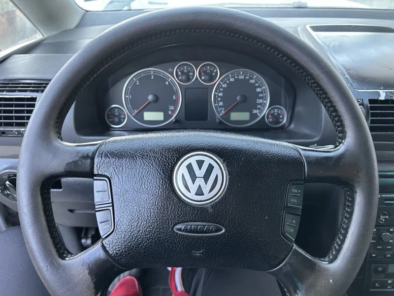 VW Sharan, снимка 2 - Автомобили и джипове - 48849729