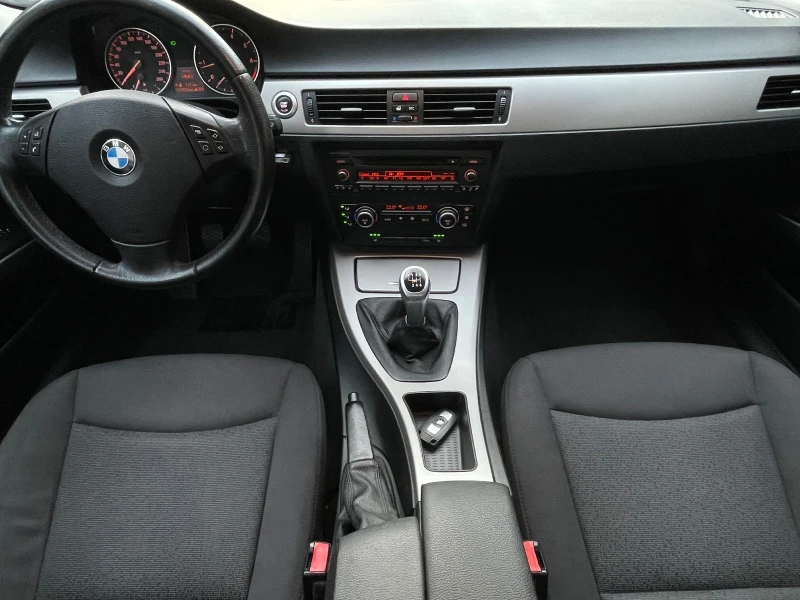 BMW 318 192k км, снимка 11 - Автомобили и джипове - 48900810