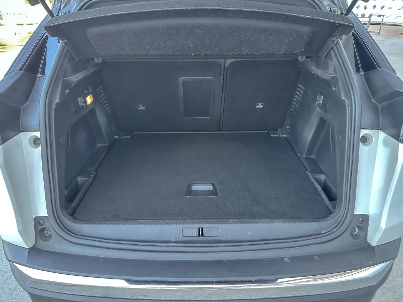 Peugeot 3008 1.5HDI * GT Line * Keyless * PANORAMA * Ambient L, снимка 8 - Автомобили и джипове - 52542254