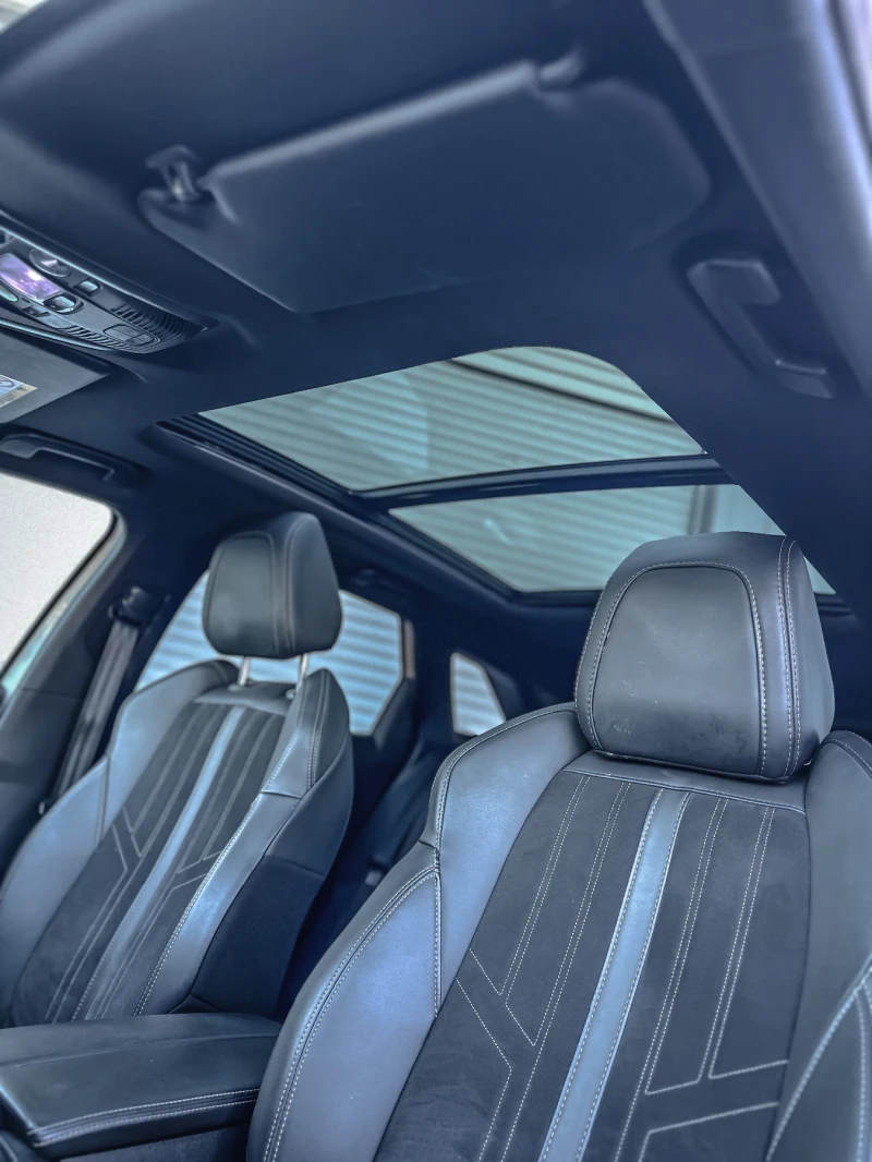Peugeot 3008 1.5HDI * GT Line * Keyless * PANORAMA * Ambient L, снимка 14 - Автомобили и джипове - 52542254