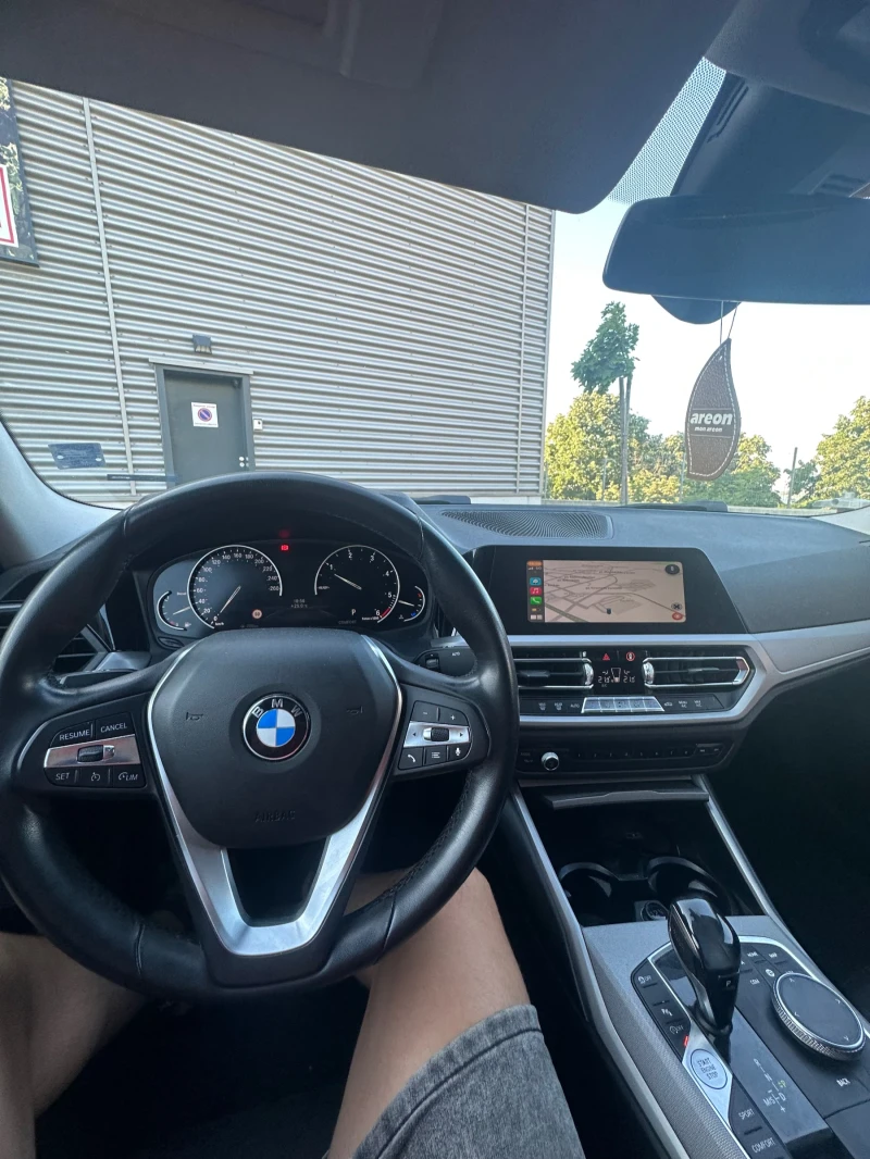 BMW 320, снимка 10 - Автомобили и джипове - 52374676