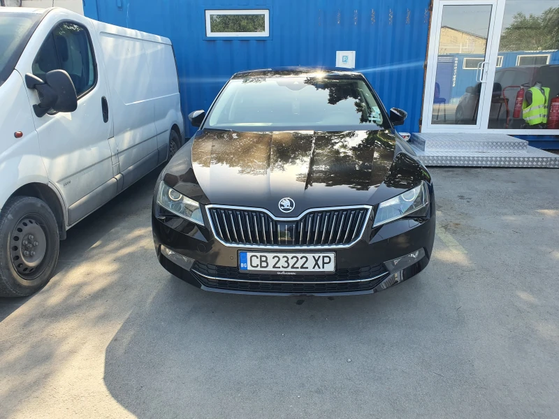 Skoda Superb L&K, снимка 3 - Автомобили и джипове - 52106533