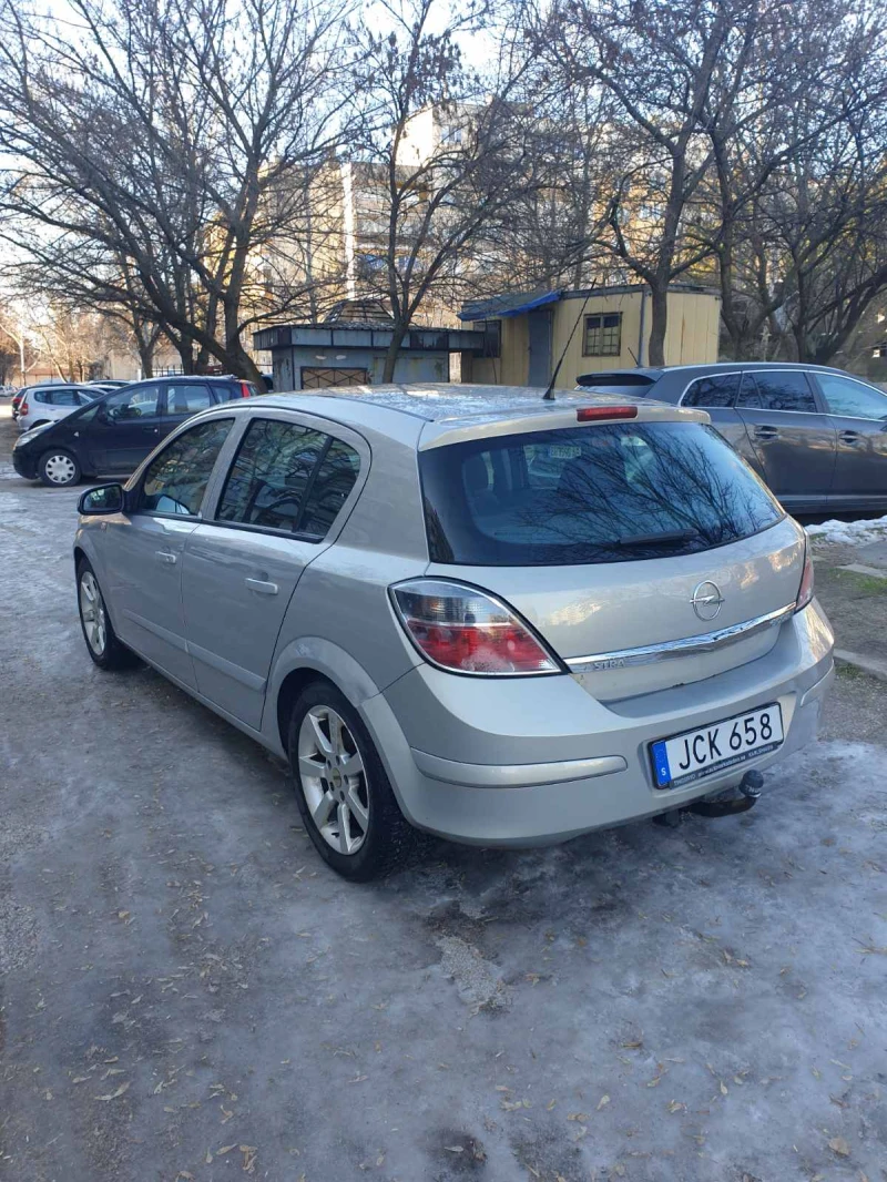 Opel Astra 1.7 CDTI - EcoFlex, снимка 6 - Автомобили и джипове - 53293147