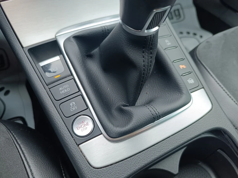 VW Passat 2.0TDI * 170к.с * HIGHLINE * НАВИГАЦИЯ, снимка 6 - Автомобили и джипове - 53522863