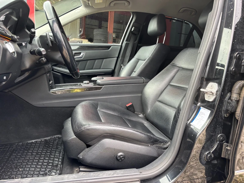 Mercedes-Benz E 350 БЕЗУПРЕЧНА!!, снимка 7 - Автомобили и джипове - 53526003