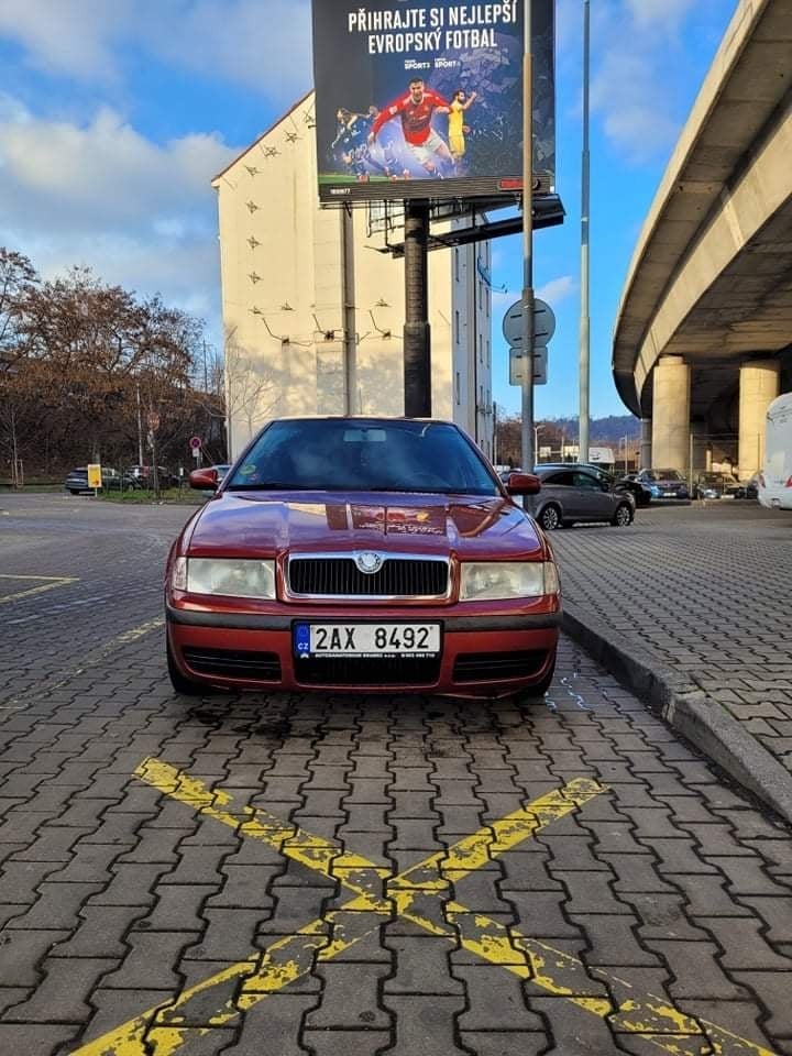 Skoda Octavia, снимка 3 - Автомобили и джипове - 46018942